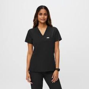 FIGS BLACK CATARINA ONE POCKET SCRUB TOP